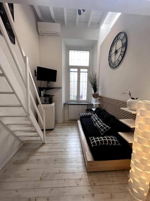 Ferienwohnung Amazing Little Loft In The Center Of Mailand Exterior foto